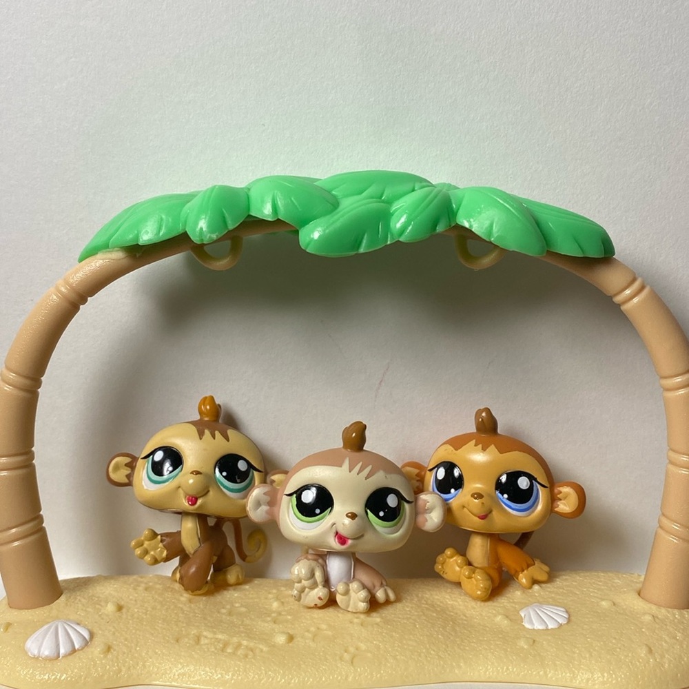 Littlest pet shop monkey set